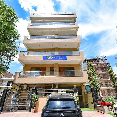 Fabhotel Indian I Gurgaon Exteriör bild
