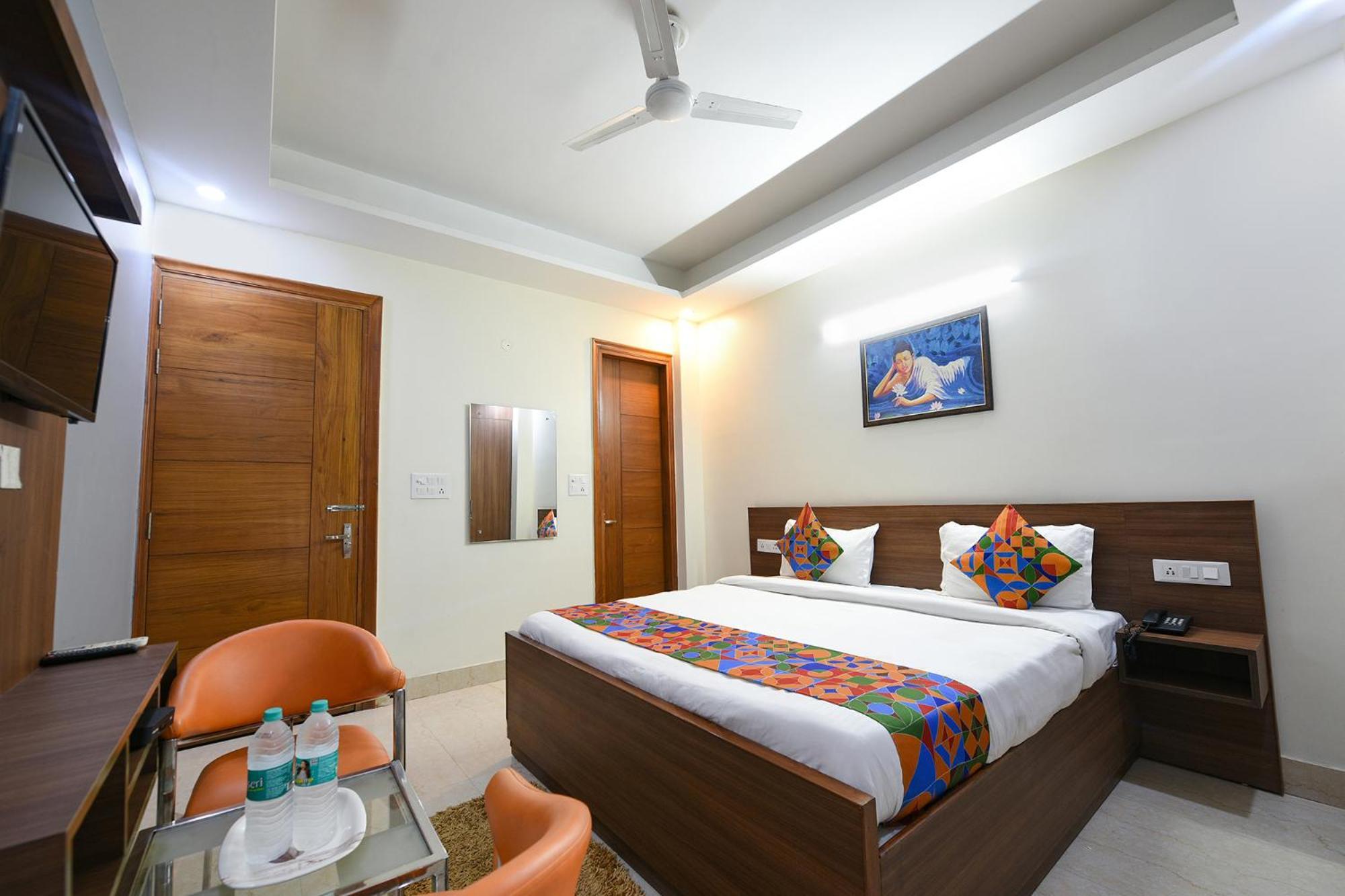 Fabhotel Indian I Gurgaon Exteriör bild