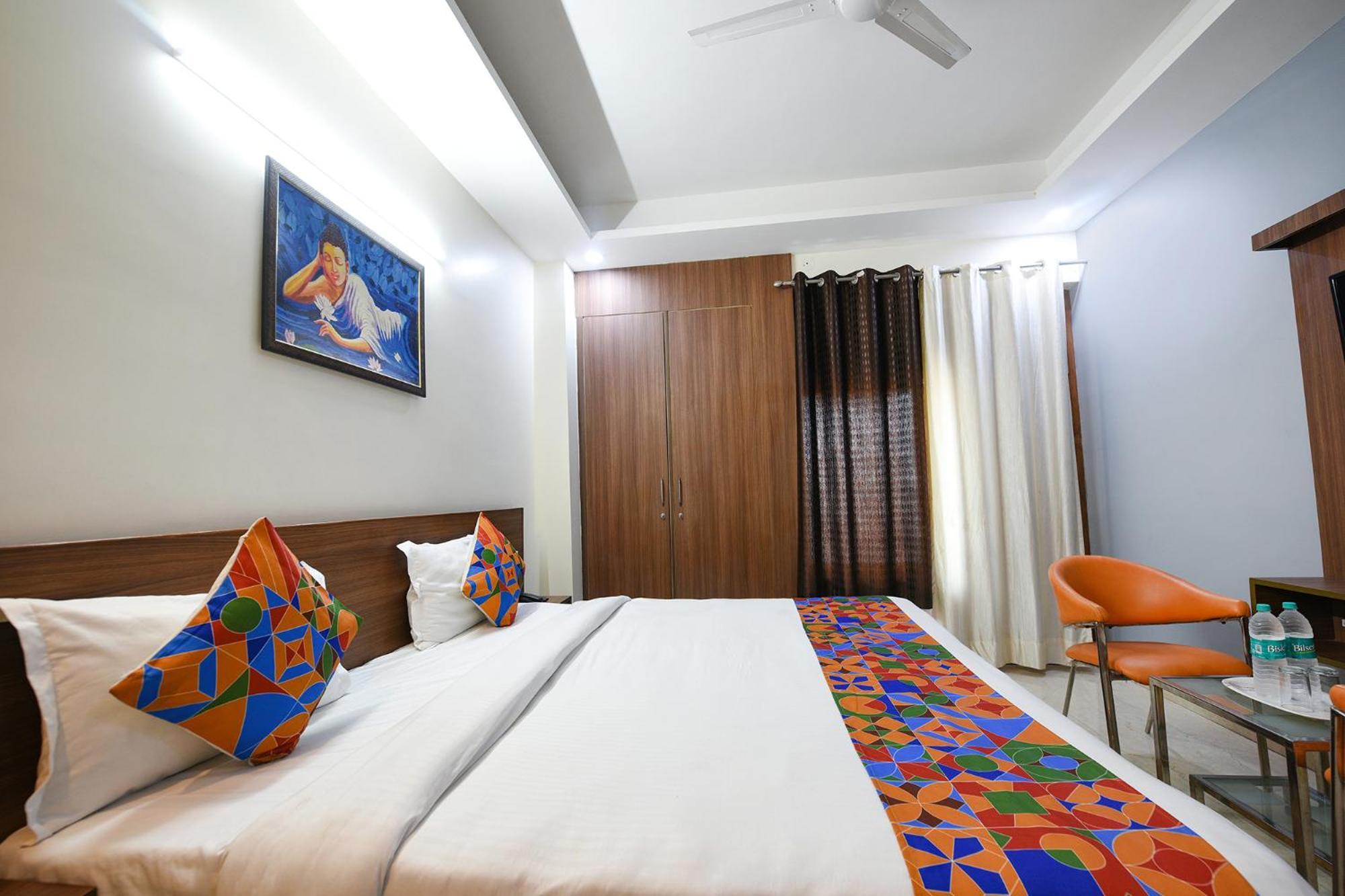 Fabhotel Indian I Gurgaon Exteriör bild