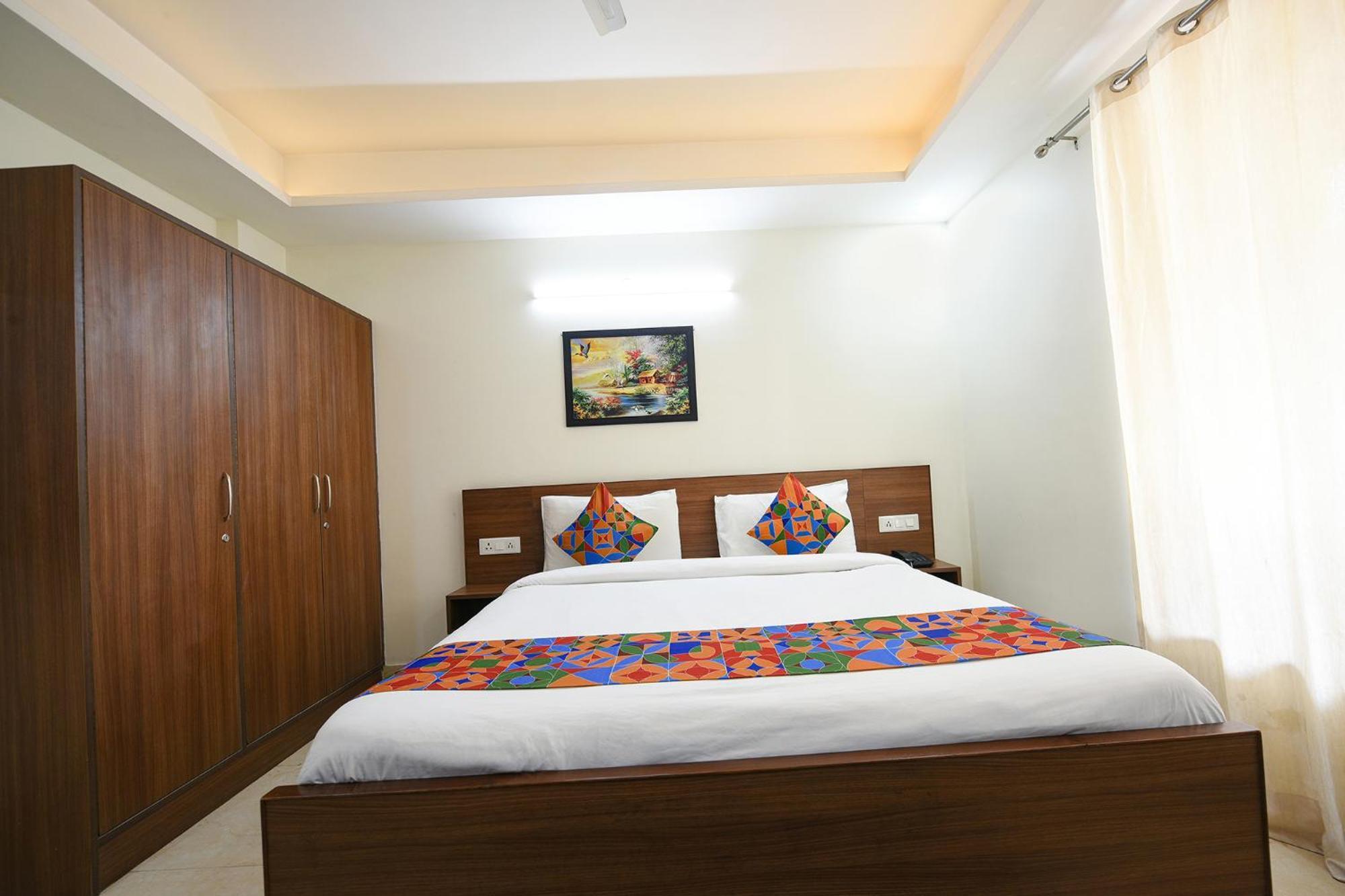 Fabhotel Indian I Gurgaon Exteriör bild